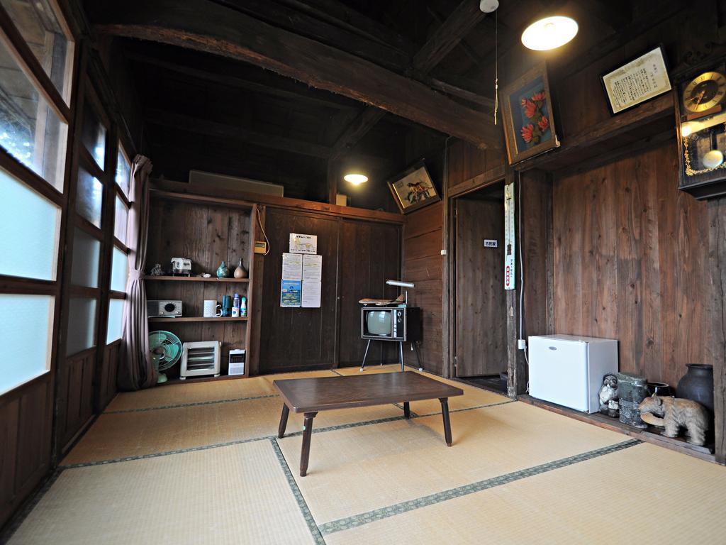 Hotel Nakijin No Yado Hibiscus Extérieur photo