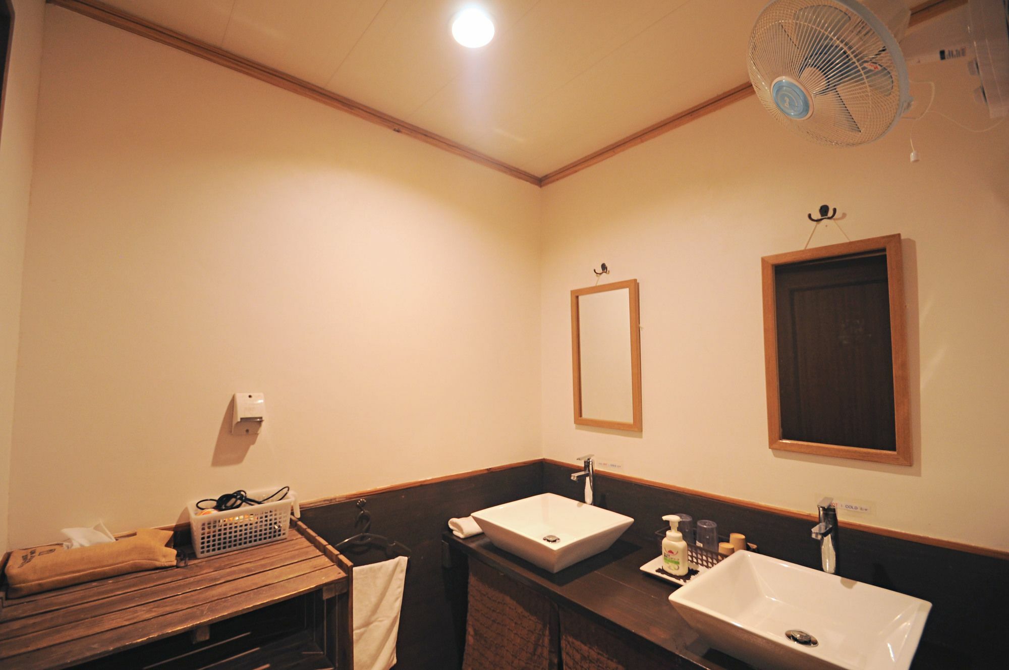 Hotel Nakijin No Yado Hibiscus Extérieur photo